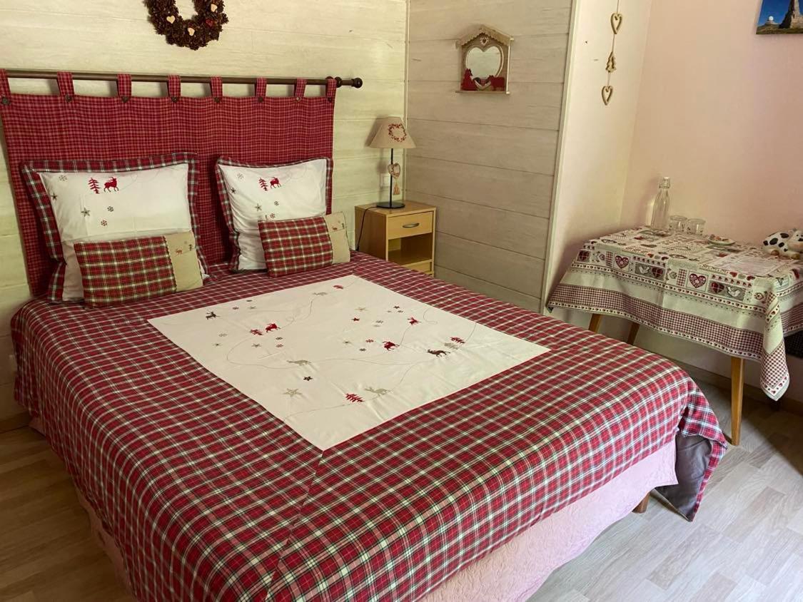 Chambres D'Hotes Des Cascades St-Nicolas Kruth エクステリア 写真